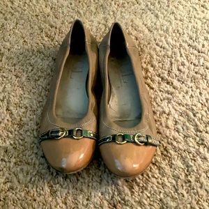 Attilio Giusti Leombruni beige shoes
